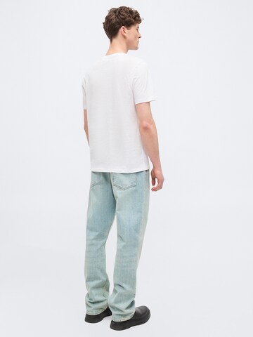 Tricou 'Discorb' de la HUGO pe alb