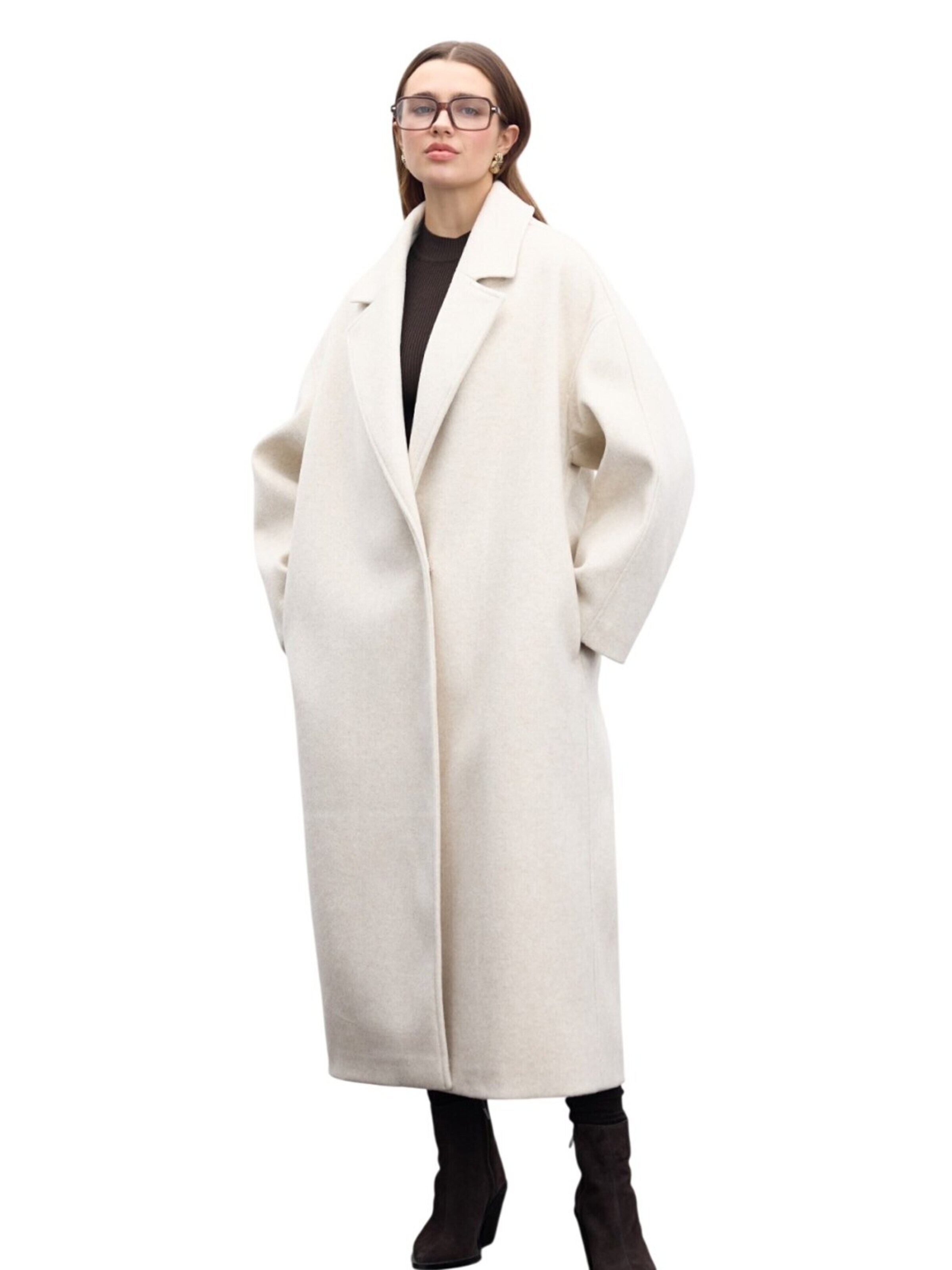 MANUKA Winter Jacket in Beige: front