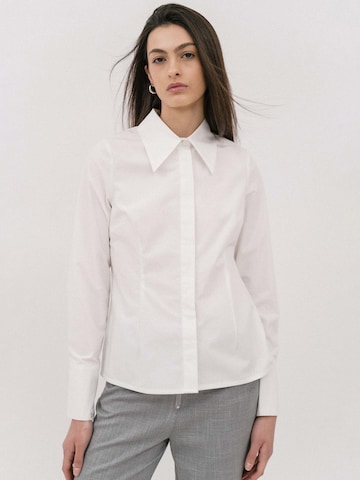 4TAILORS Blúzka - Biela: predná strana