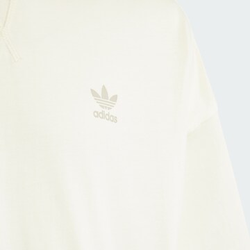 ADIDAS ORIGINALS T-shirt i beige