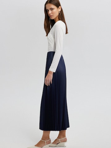 Touché Privé Nederdel 'Pleated Skirt' i blå
