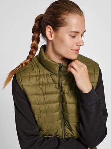 Hummel Bodywarmer in Groen