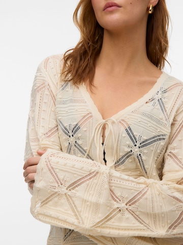 Giacchetta 'VMCLola' di Vero Moda Curve in beige