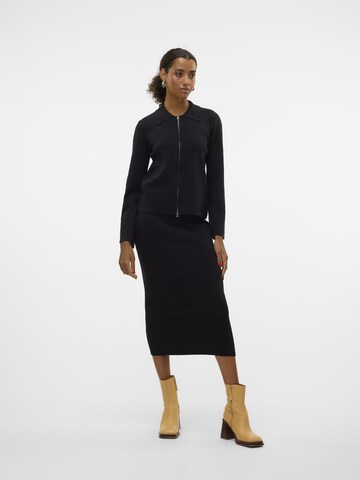 VERO MODA Gebreid vest 'AWHANNA' in Zwart