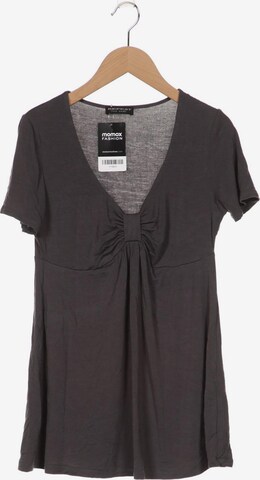 REPEAT Top & Shirt in S in Grey: front