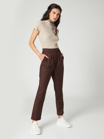 Guido Maria Kretschmer Women Loose fit Pleat-front trousers in Brown