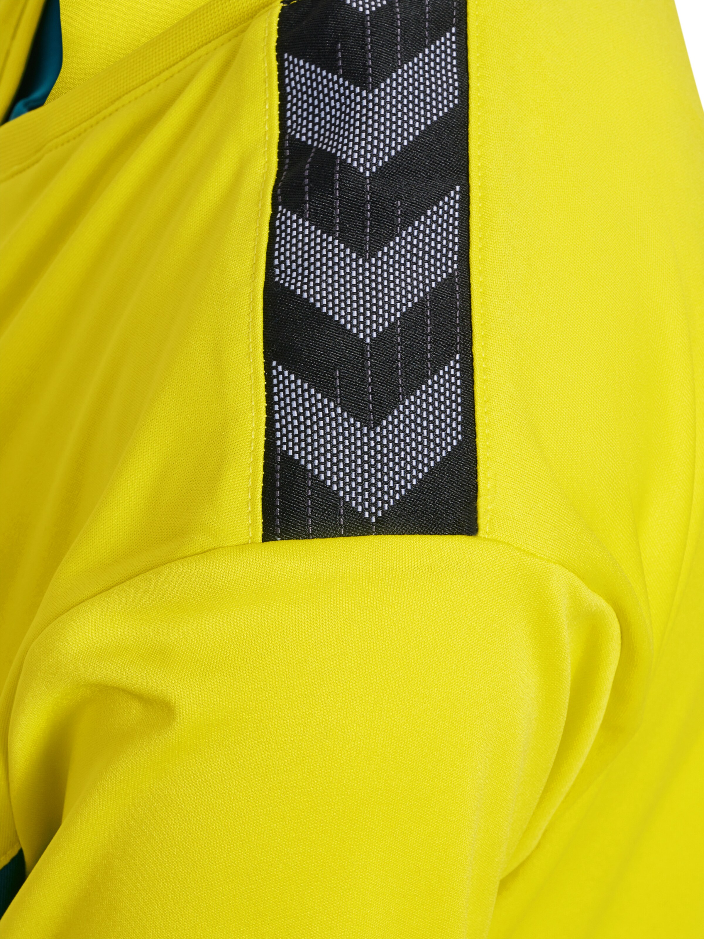 Hummel Funktionsshirt in Gold