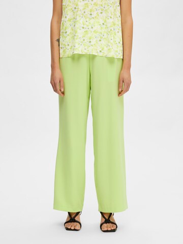 SELECTED FEMME Loose fit Pants 'Tinni' in Green