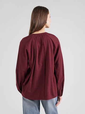 s.Oliver Pluus, värv punane