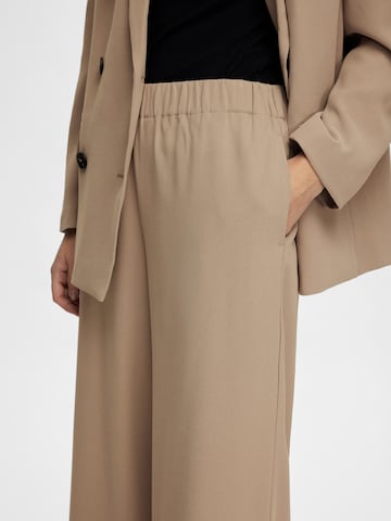 SELECTED FEMME Loosefit Bukser 'Tinni' i beige