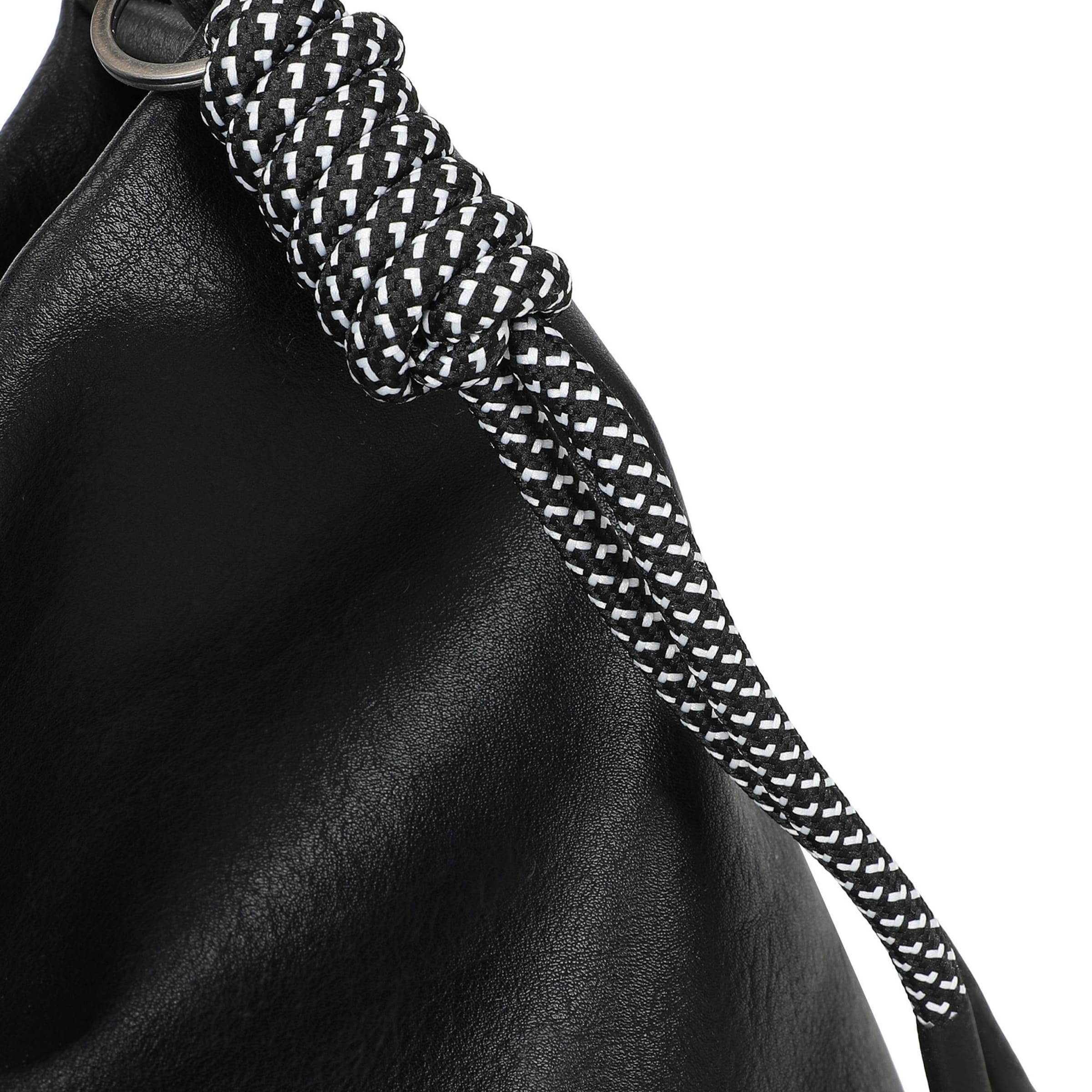 Borsa a sacco 'Lou' di Fritzi aus Preußen in nero