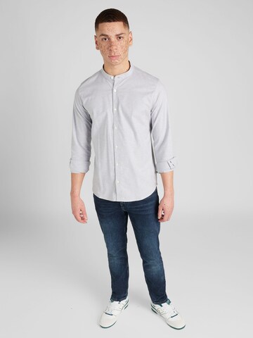 Coupe regular Chemise QS en gris