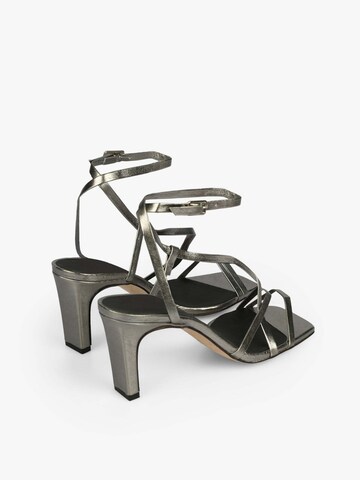 Scalpers Strap sandal in Silver