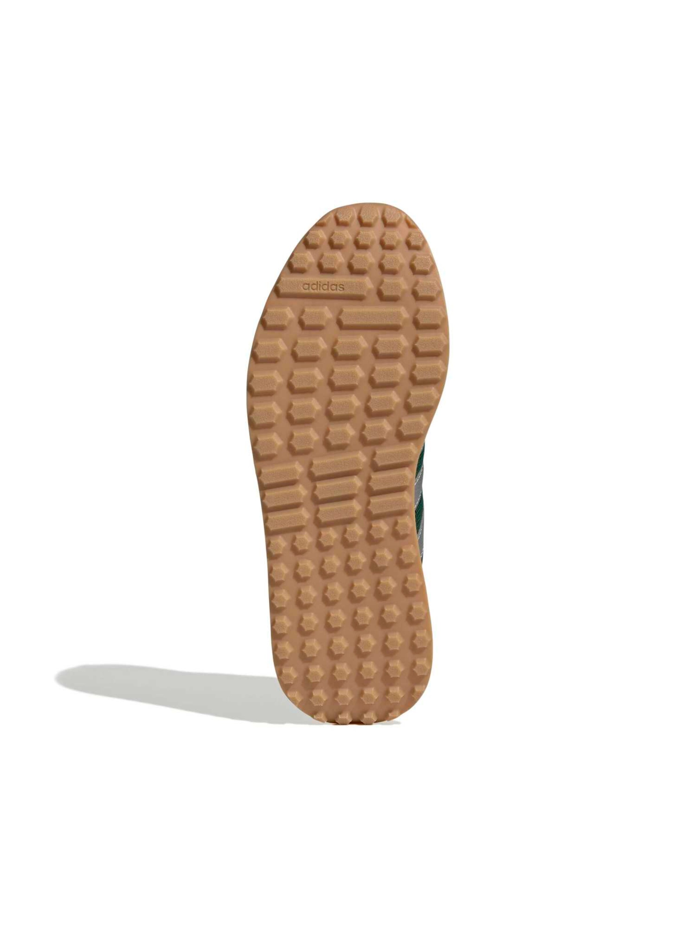 zaļš ADIDAS SPORTSWEAR Zemie brīvā laika apavi 'RUN 84': no apakšas