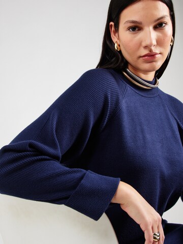 Vero Moda Curve Knitted dress 'VMCGold' in Blue