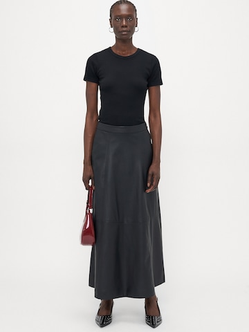 Vero Moda Tall Nederdel 'VMOLIVE' i sort