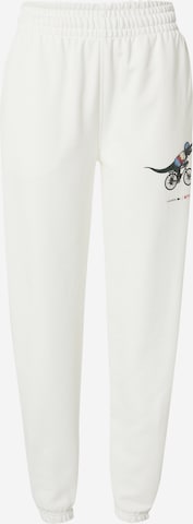 LACOSTE Tapered Broek in Wit: voorkant