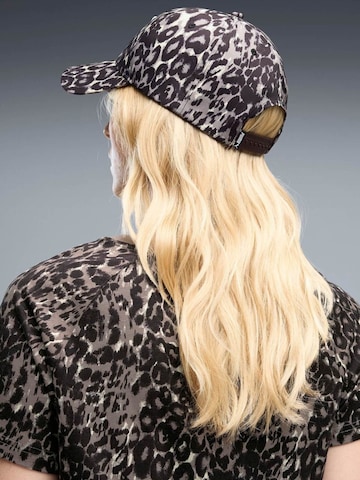 PUMA Sportpet 'Puma Ess Elevated Aop Bb Cap' in Zwart