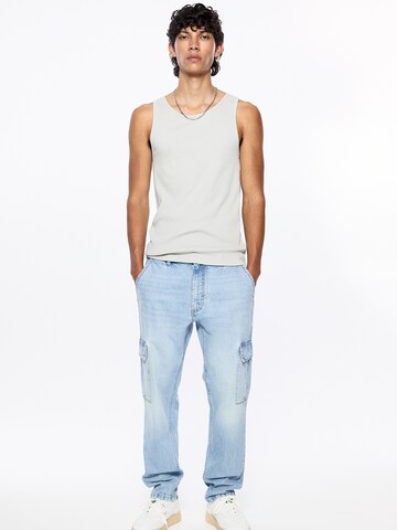Pull&Bear Lużny krój Bojówki w kolorze niebieski