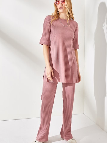 Pantalons de tailleur olalook en rose