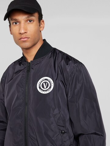 Veste mi-saison '76UP407' Versace Jeans Couture en noir