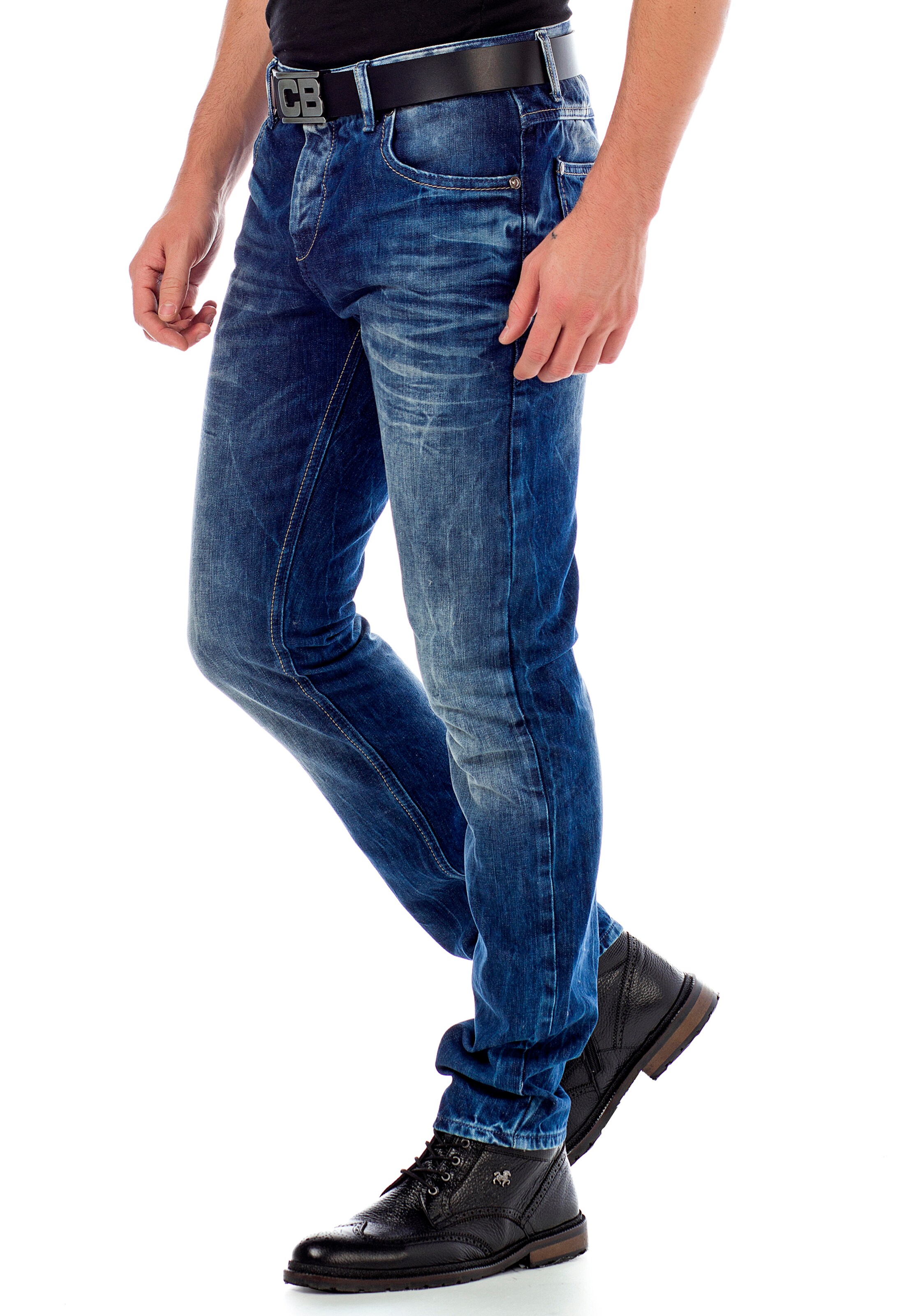 CIPO & BAXX Regular Jeans in Blau