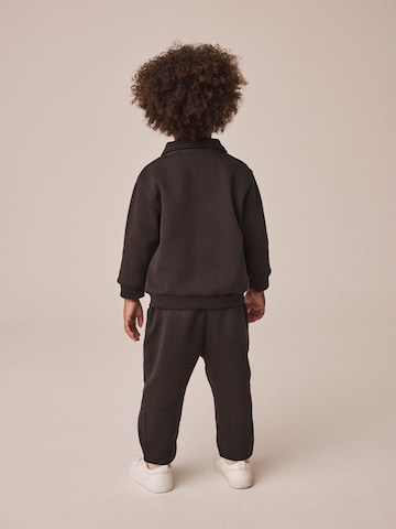 Set Next en marron
