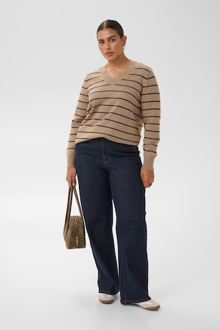 Pull-over 'Ariella' KAFFE CURVE en beige