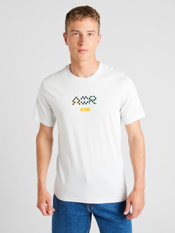 T-Shirt Nike Sportswear en blanc : devant