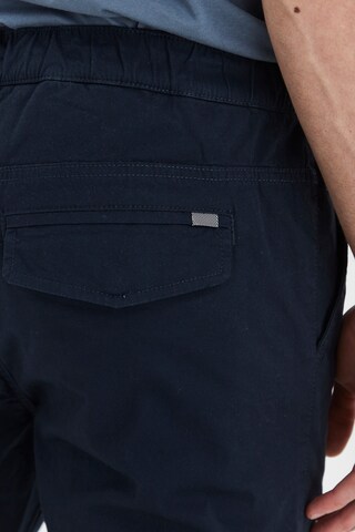 !Solid Slim fit Chino trousers 'SINAN' in Blue