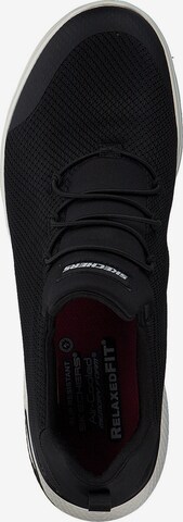 Baskets basses SKECHERS en noir