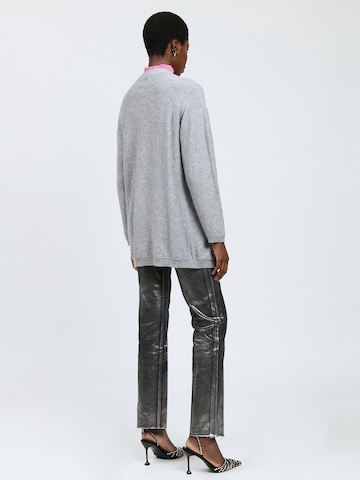 Influencer Strickjacke in Grau