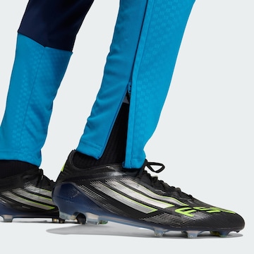 ADIDAS PERFORMANCESlimfit Sportske hlače 'Spanien 26 Tiro' - plava boja
