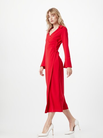 Warehouse - Vestido en rojo