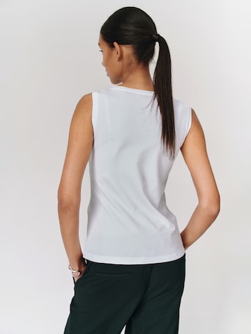 Top 'Rofa' di TATUUM in bianco