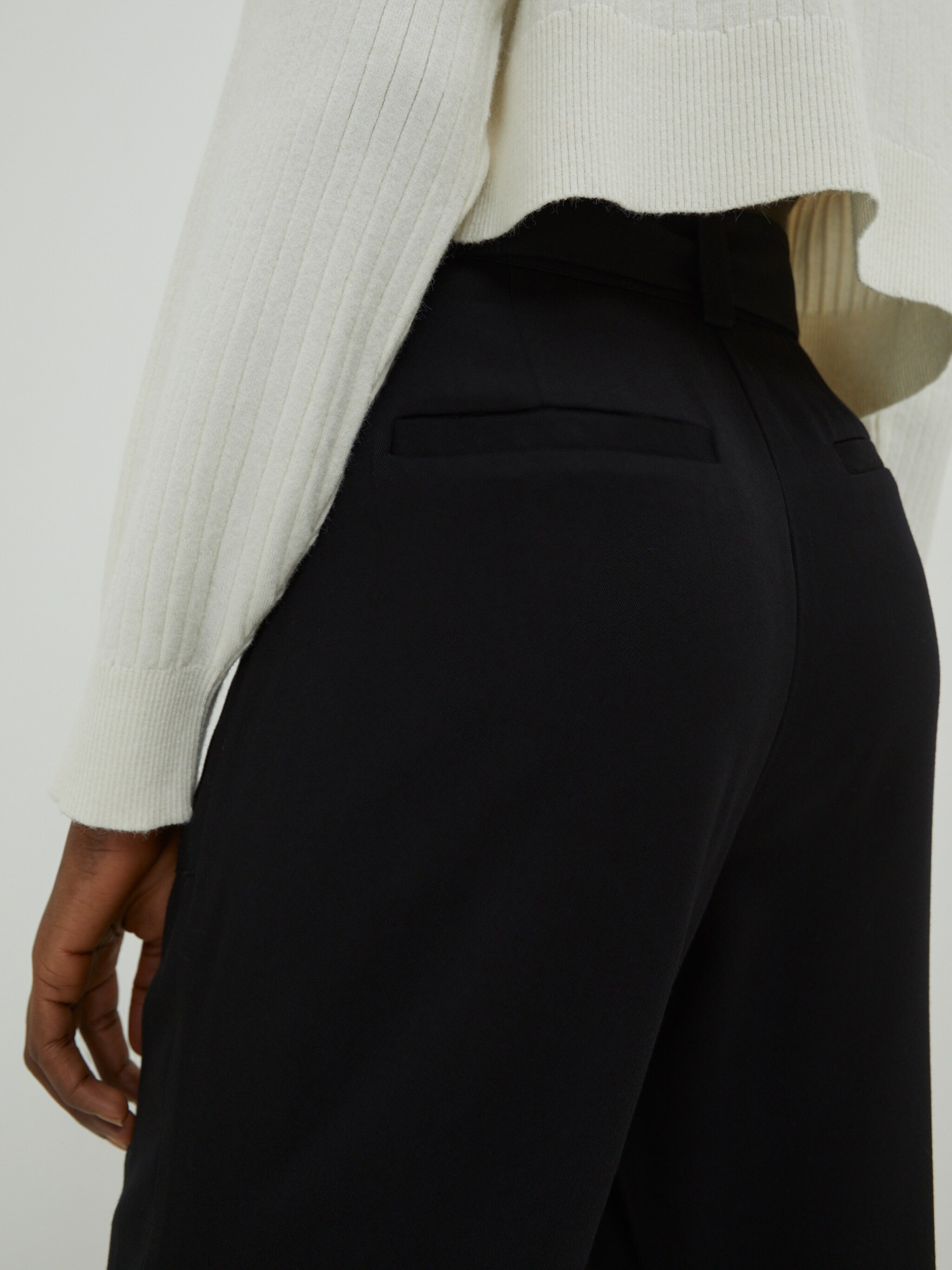 EDITED Producten Broek 'Ivy' Zwart