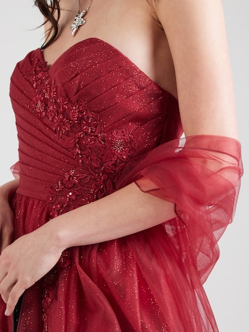 Robe de soirée mascara en rouge