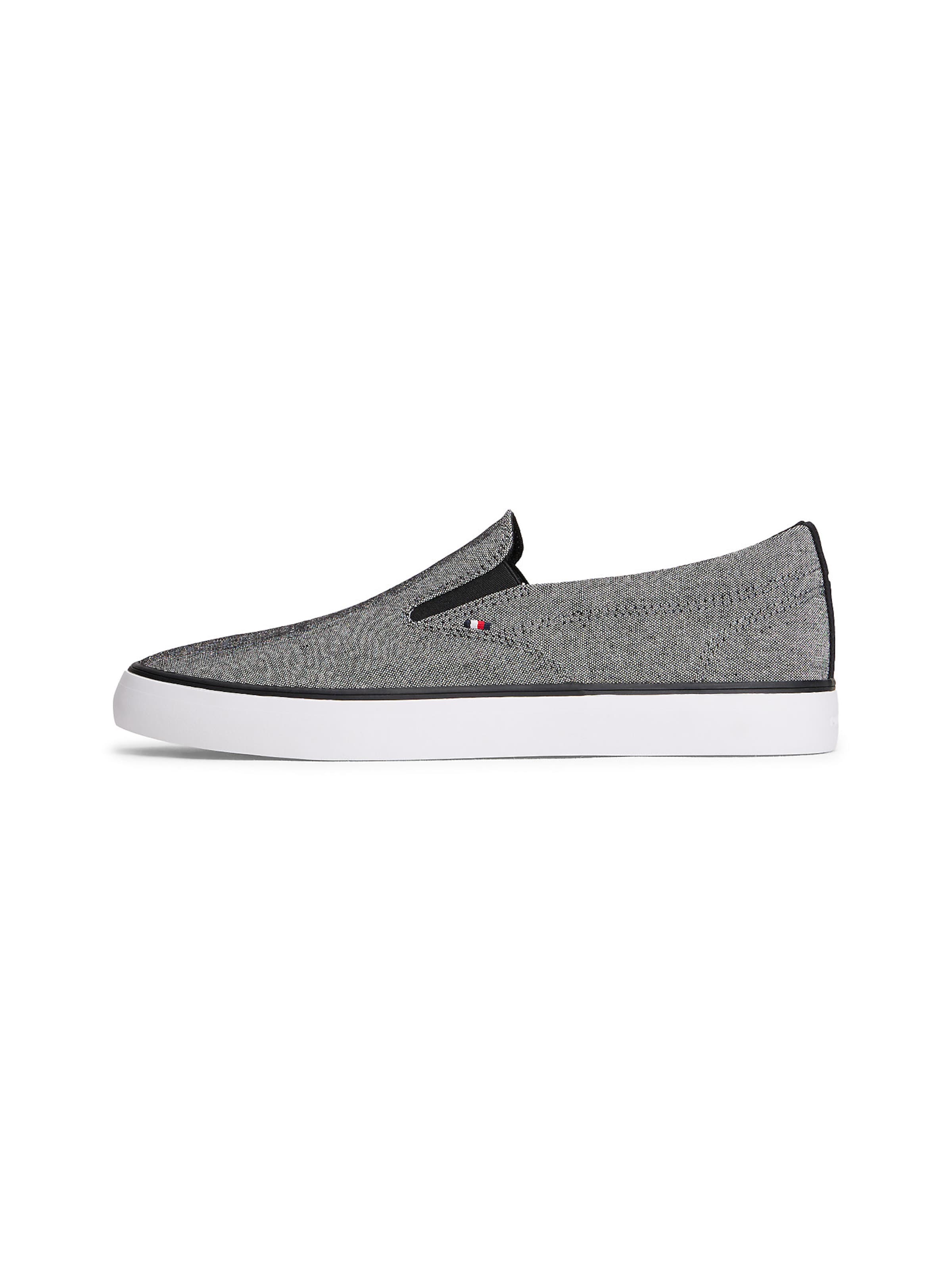 TOMMY HILFIGER Slip On in Grau: Vorderseite