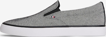 TOMMY HILFIGER Slip-ons in Grijs: voorkant