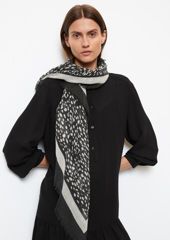 Marc O'Polo Wrap in Black: front