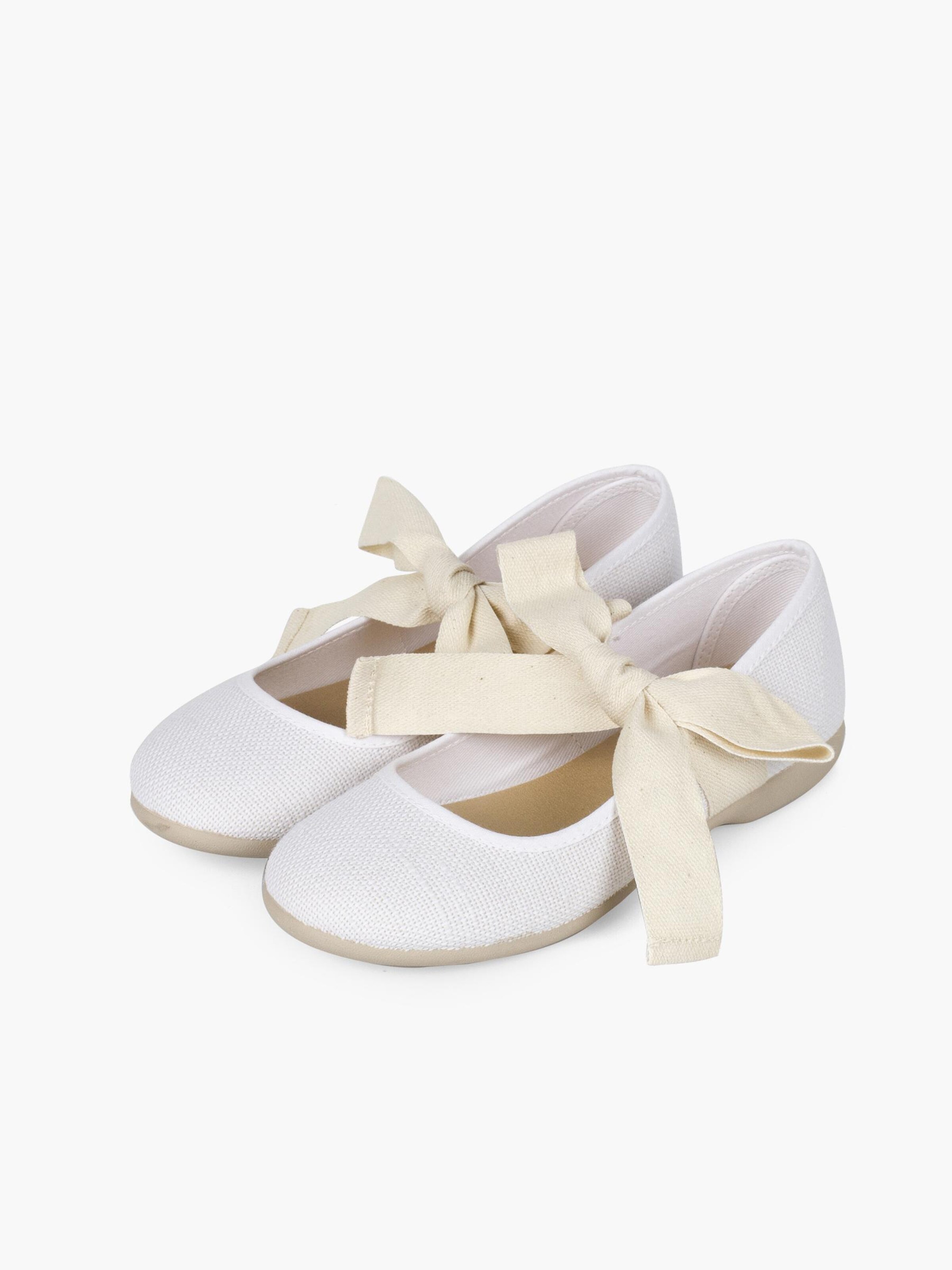 Pisamonas Ballet Flats in White