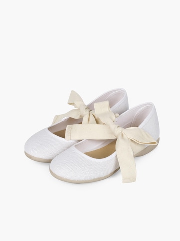 Pisamonas - Bailarina en blanco