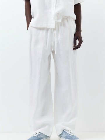 Pull&Bear Baggy Nadrág - fehér: elől