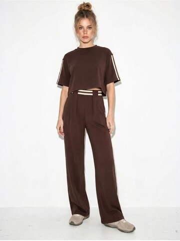 Pantalons de tailleur Bianco Lucci en marron
