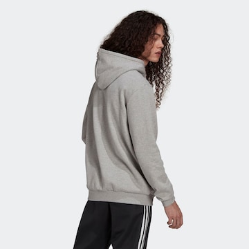 ADIDAS ORIGINALS Sweatshirt 'Adicolor Classics Trefoil' i grå
