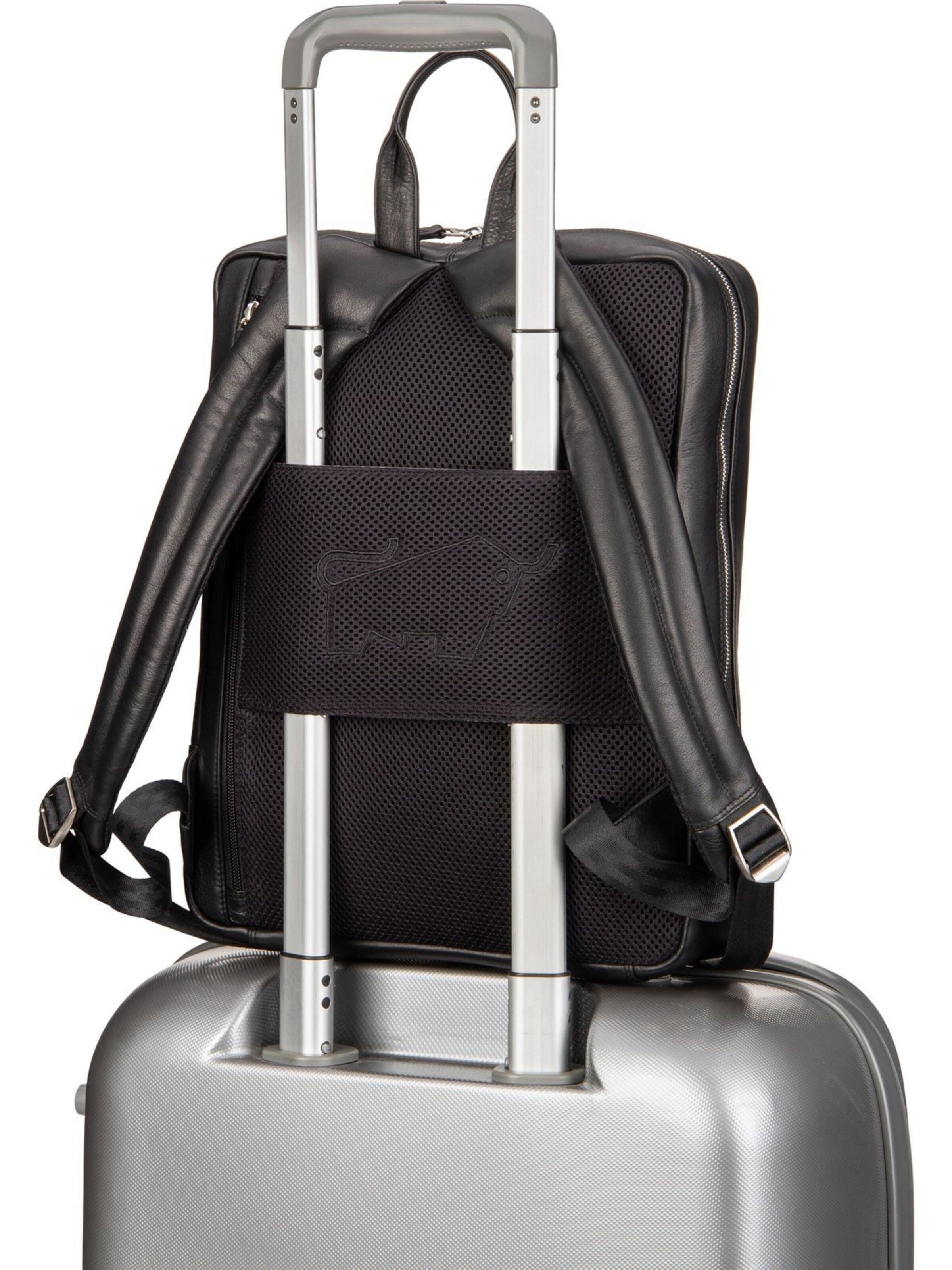Braun Büffel Backpack in Black