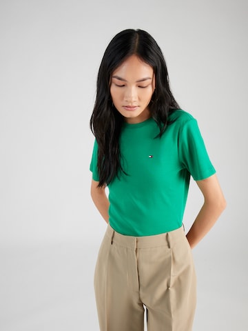 Tricou 'Cody' de la TOMMY HILFIGER pe verde: față