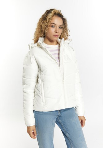 MYMO Between-Season Jacket in White: front