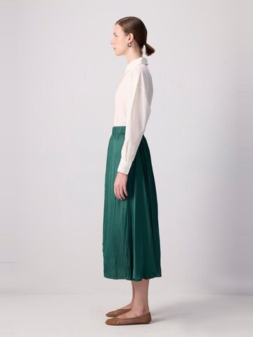 Touche Prive Skirt in Green