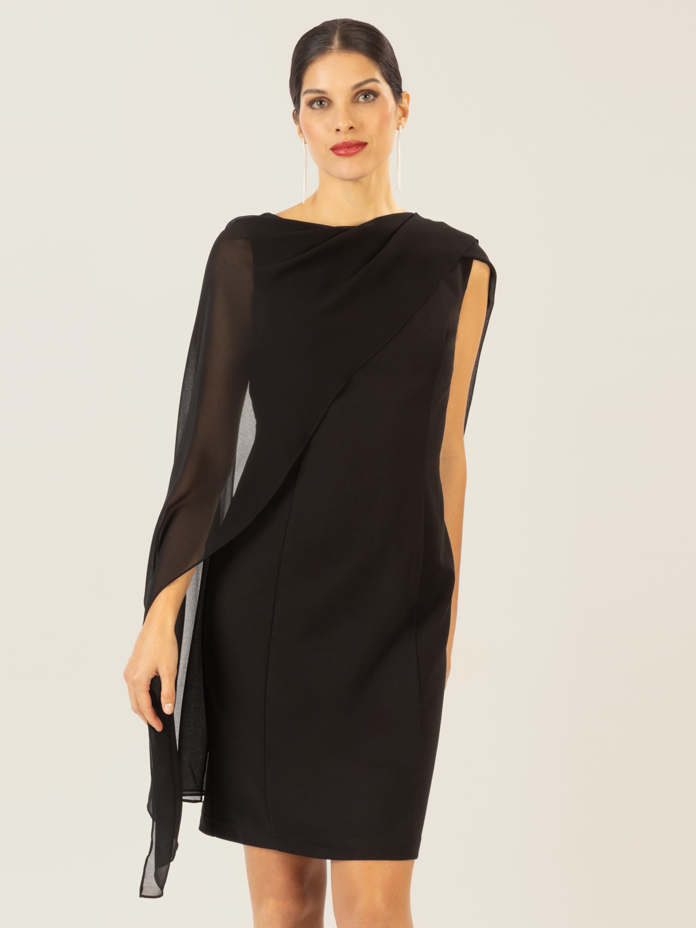 APART Kleid in Schwarz: Vorderseite